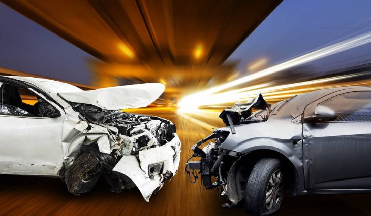 Accident pe DN13: trafic blocat